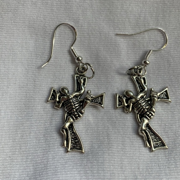 Artisan Skeleton cross earrings sterling silver hooks Halloween - Picture 3 of 9